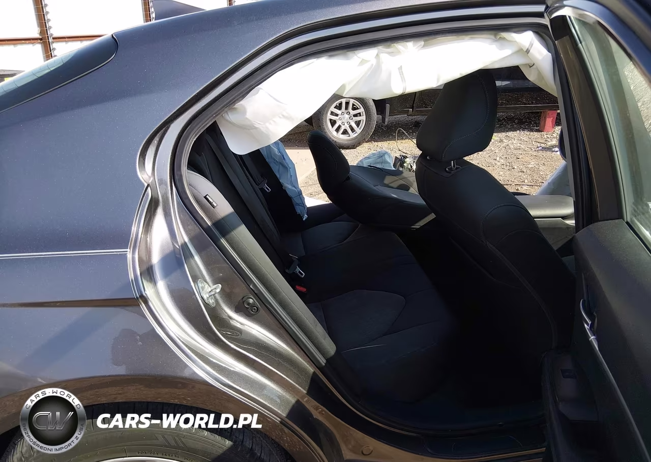 2021 Toyota Camry Le VIN:4T1C11AK8MU484283 - 8