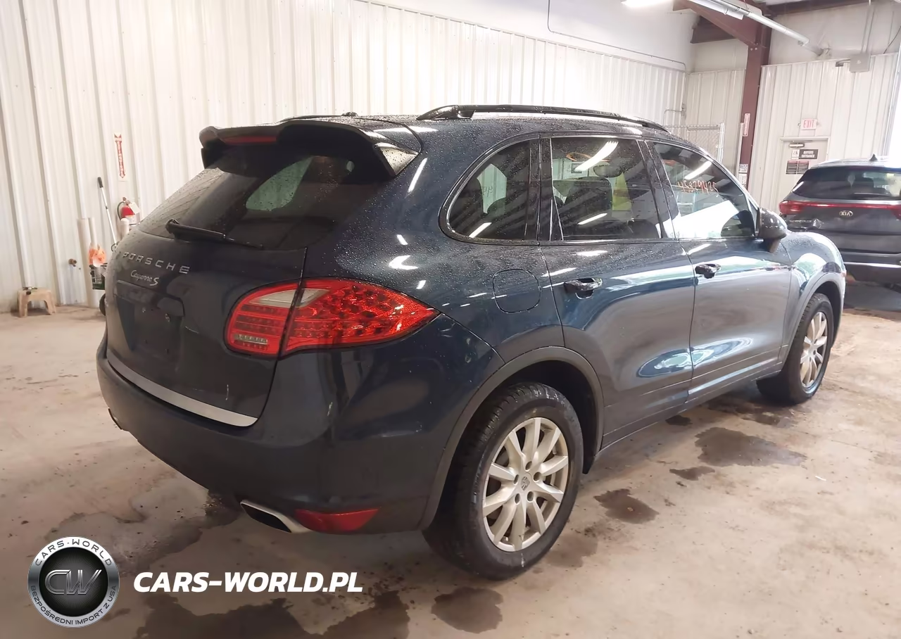 2012 Porsche Cayenne S VIN:WP1AB2A24CLA45311 - 4