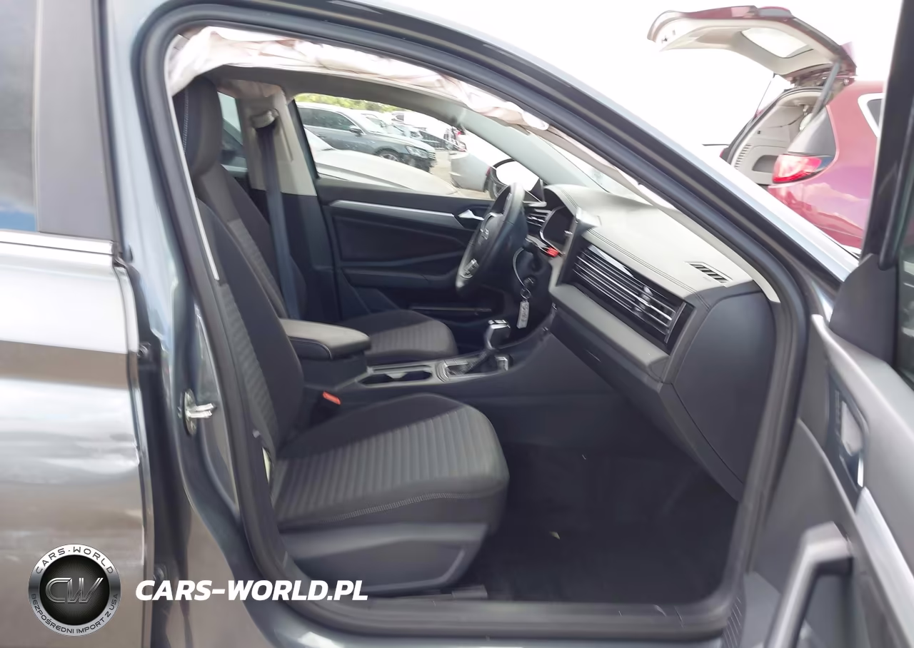 2026 Volkswagen Jetta S VIN:3VW5W7BU7TM008866 - 5