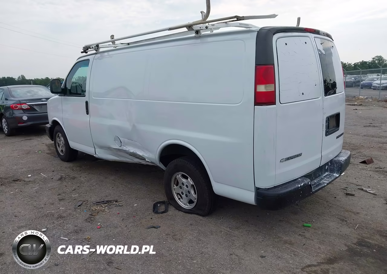 2005 Chevrolet Express VIN:1GCFG15XX51190943 - 3