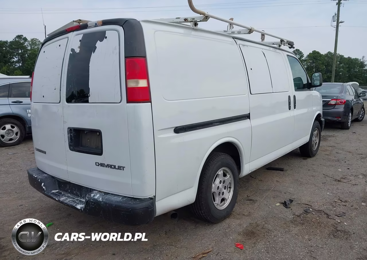 2005 Chevrolet Express VIN:1GCFG15XX51190943 - 4