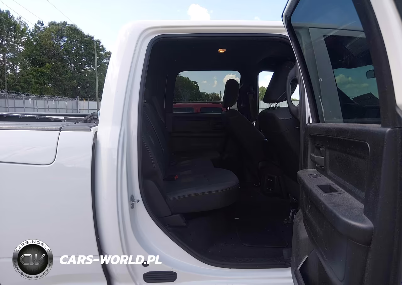 2021 Ram 2500 Tradesman 4X4 6'4 Box VIN:3C6UR5CLXMG583079 - 8