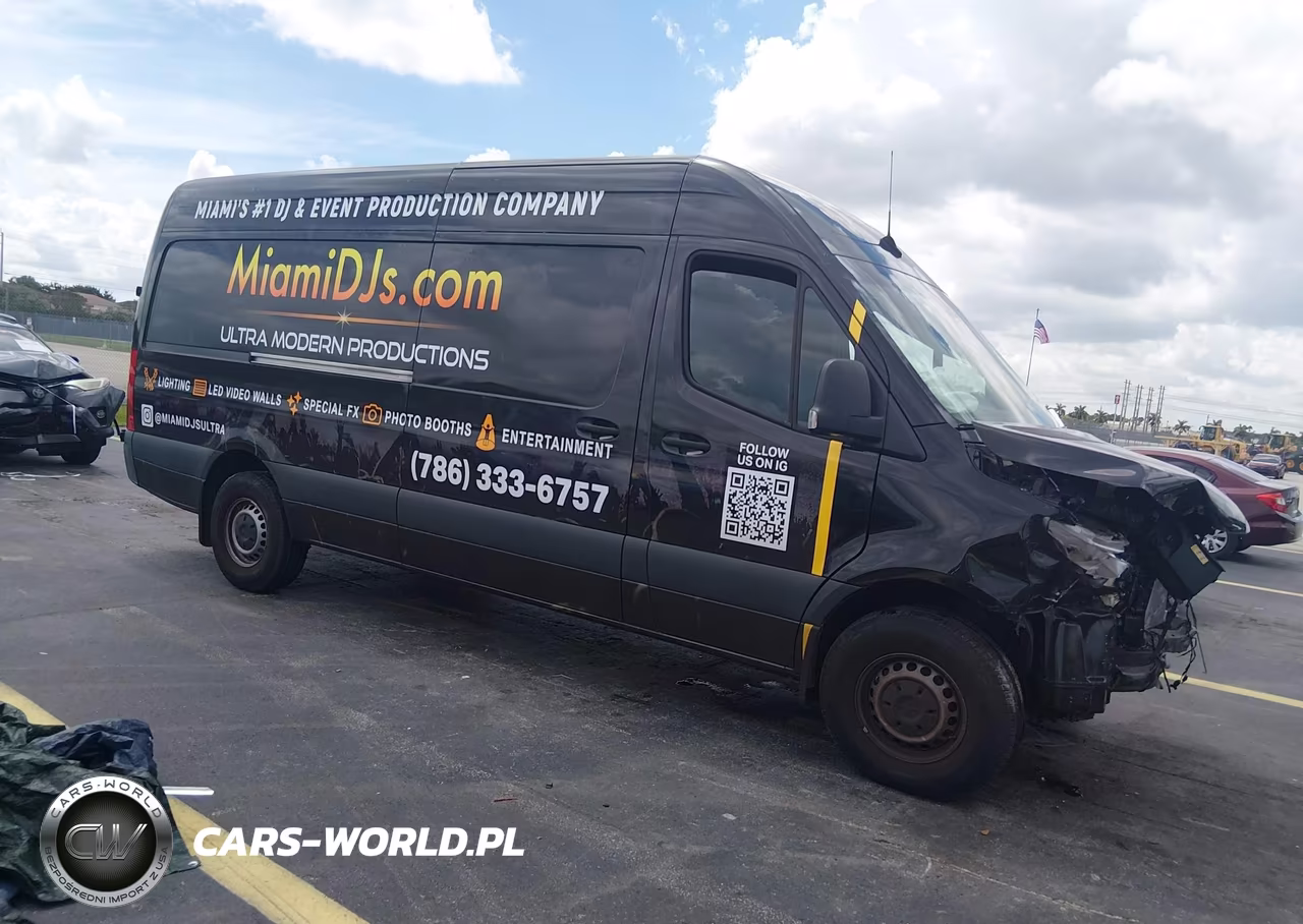 2023 Mercedes-Benz Sprinter 2500 High Roof 4-Cyl Diesel – zdjęcie 1 z 16