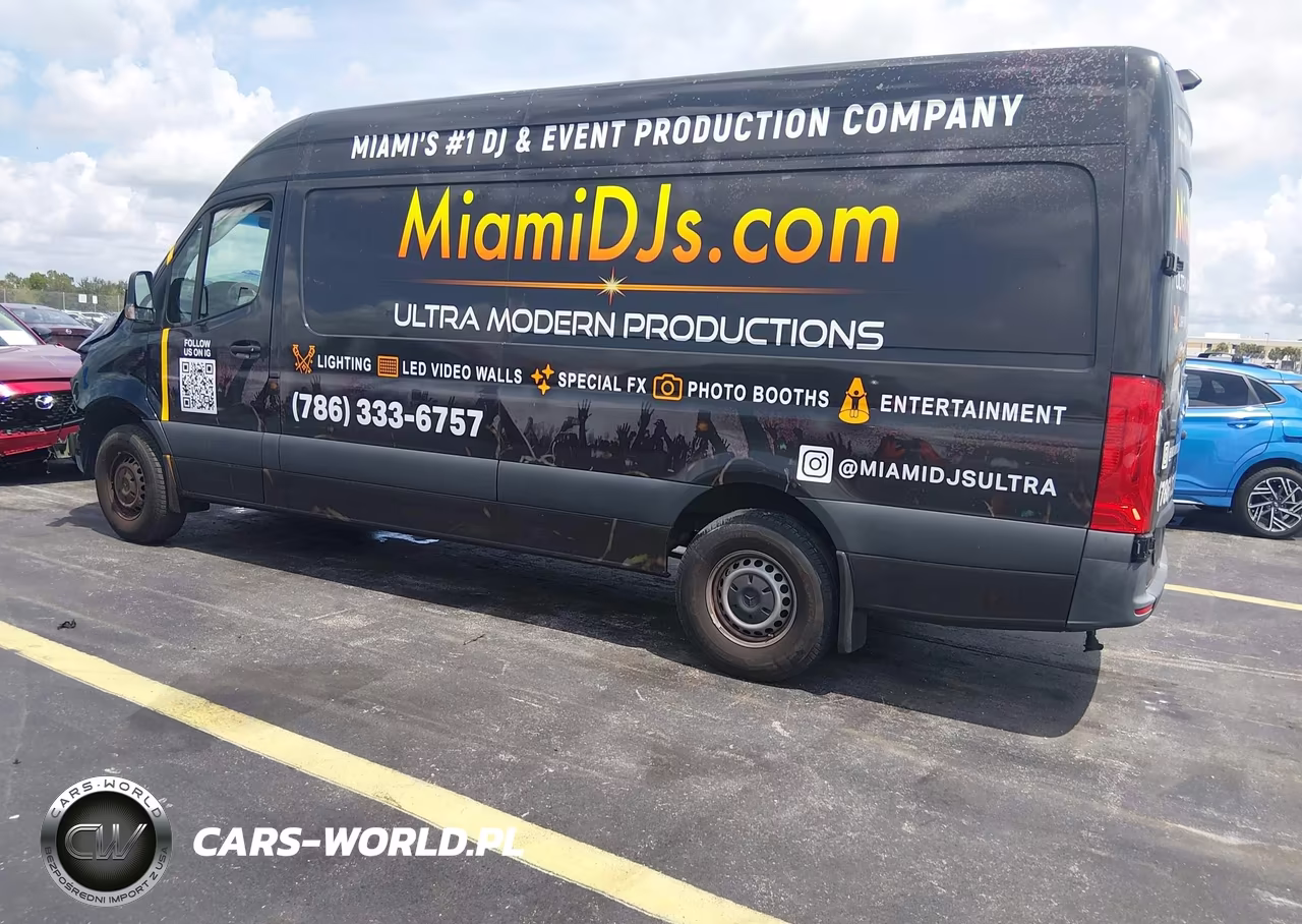 2023 Mercedes-Benz Sprinter 2500 High Roof 4-Cyl Diesel VIN:W1Y4KCHYXPT133179 - 3