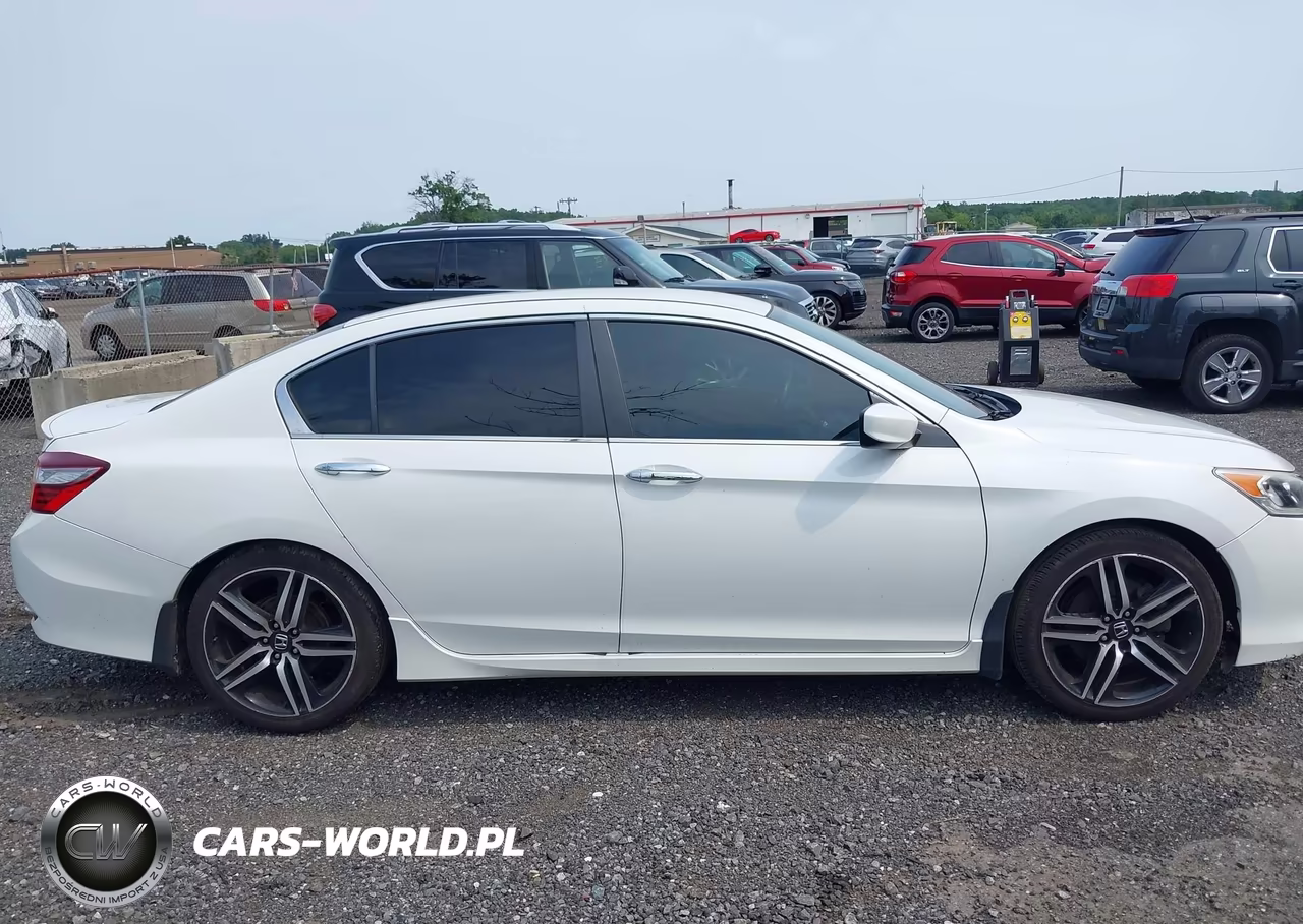 2017 Honda Accord Sport VIN:1HGCR2F54HA130730 - 13