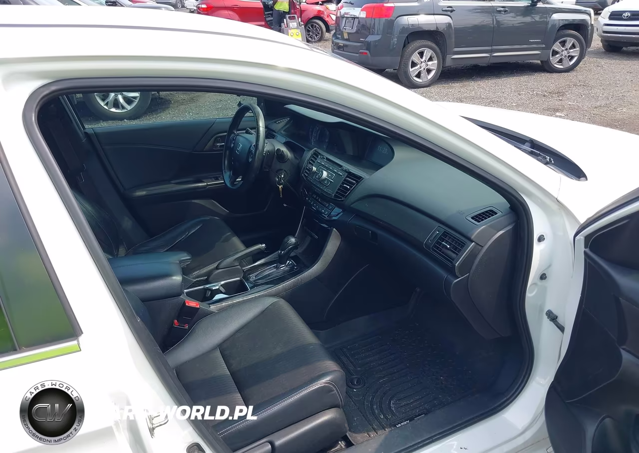 2017 Honda Accord Sport VIN:1HGCR2F54HA130730 - 8