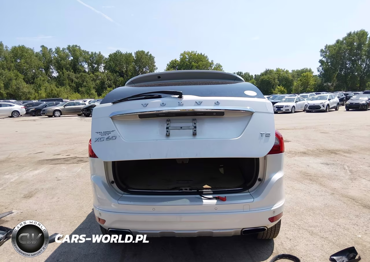 2015 Volvo Xc60 T5 Premier Plus VIN:YV440MDC3F2577869 - 17