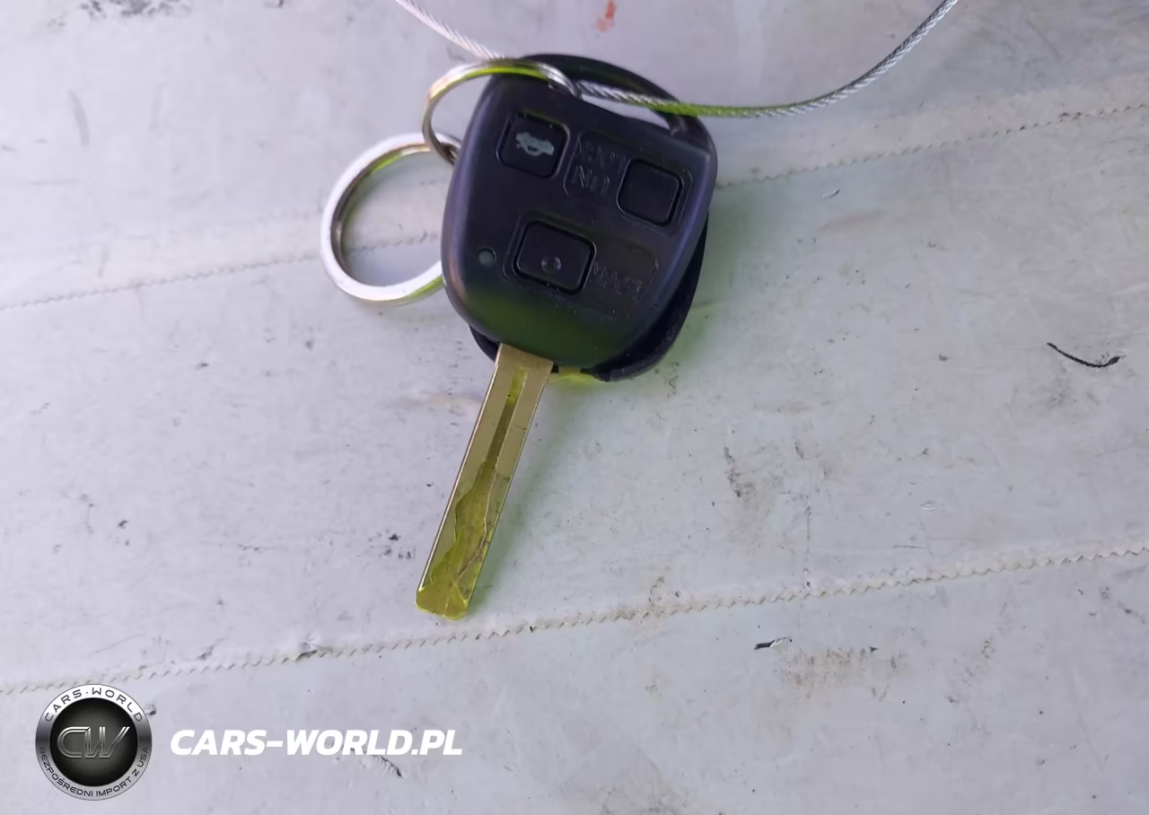 2002 Lexus Is 300 VIN:JTHBD192620061376 - 11