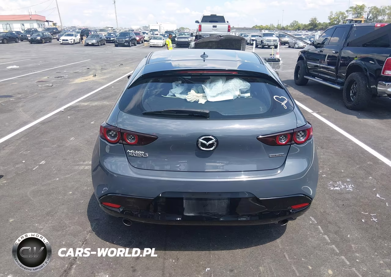 2020 Mazda Mazda3 Premium Package VIN:JM1BPANM1L1164538 - 16