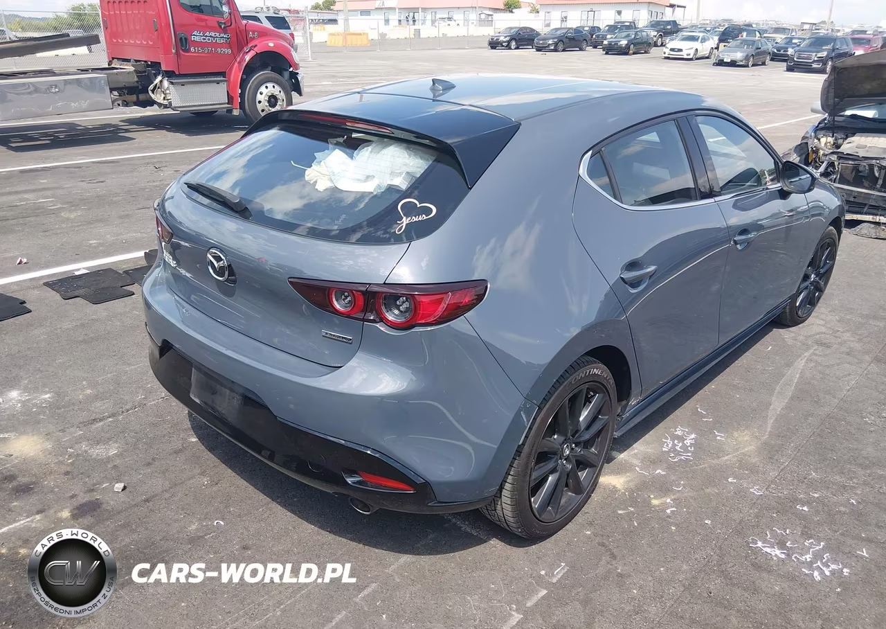 2020 Mazda Mazda3 Premium Package VIN:JM1BPANM1L1164538 - 4