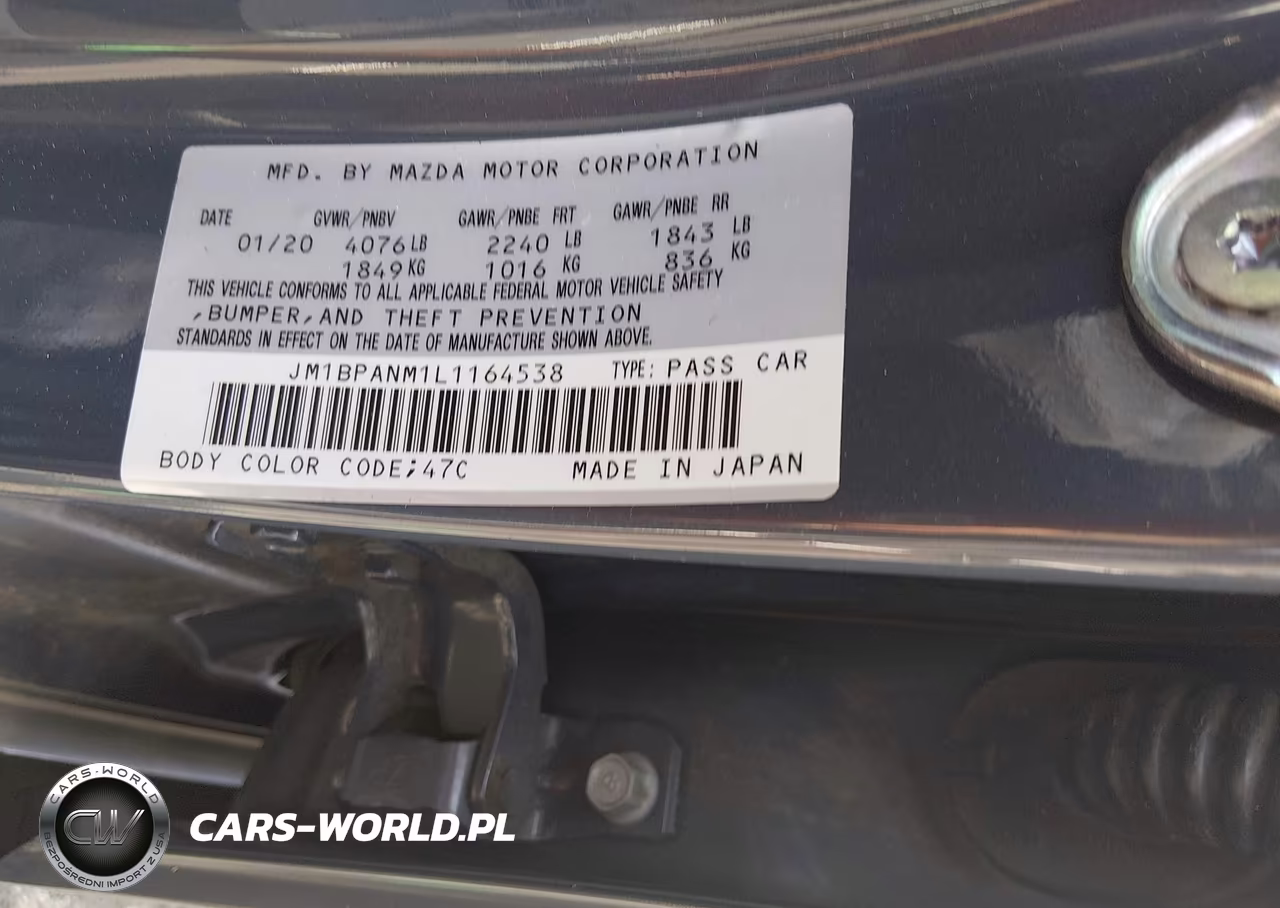 2020 Mazda Mazda3 Premium Package VIN:JM1BPANM1L1164538 - 9