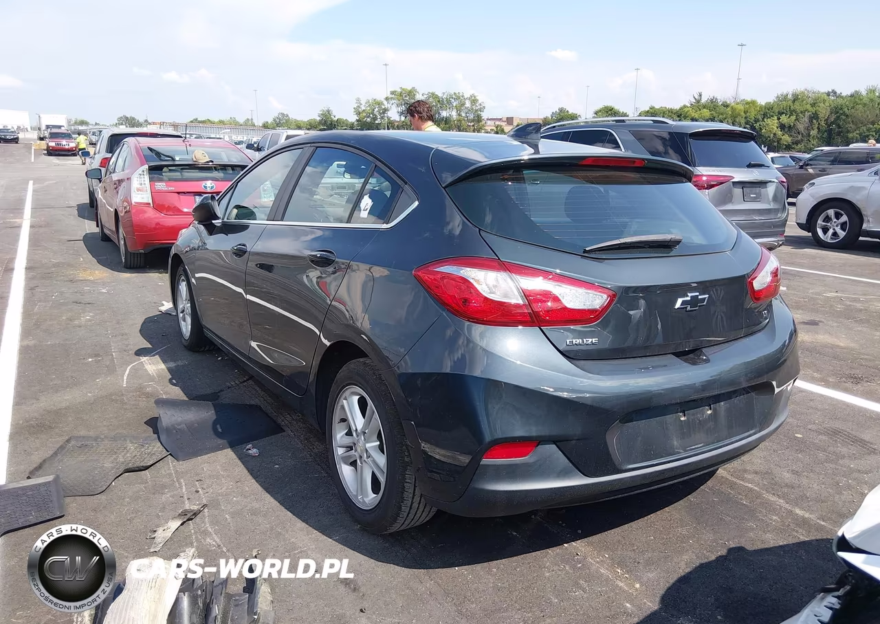 2018 Chevrolet Cruze Lt Auto VIN:3G1BE6SM1JS590662 - 3