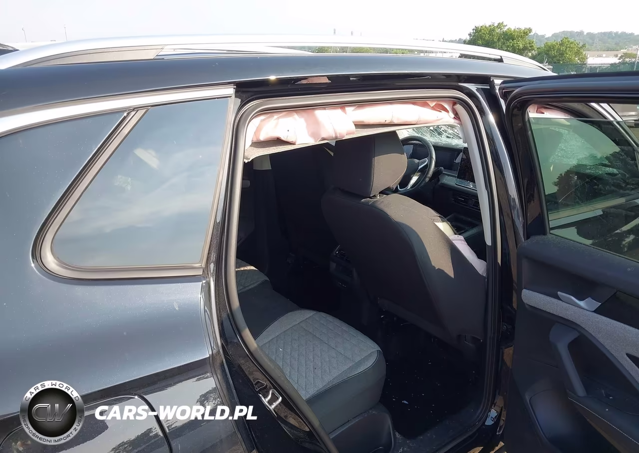 2025 Volkswagen Tiguan 2.0T S VIN:3VVBR7RM4SM045795 - 8