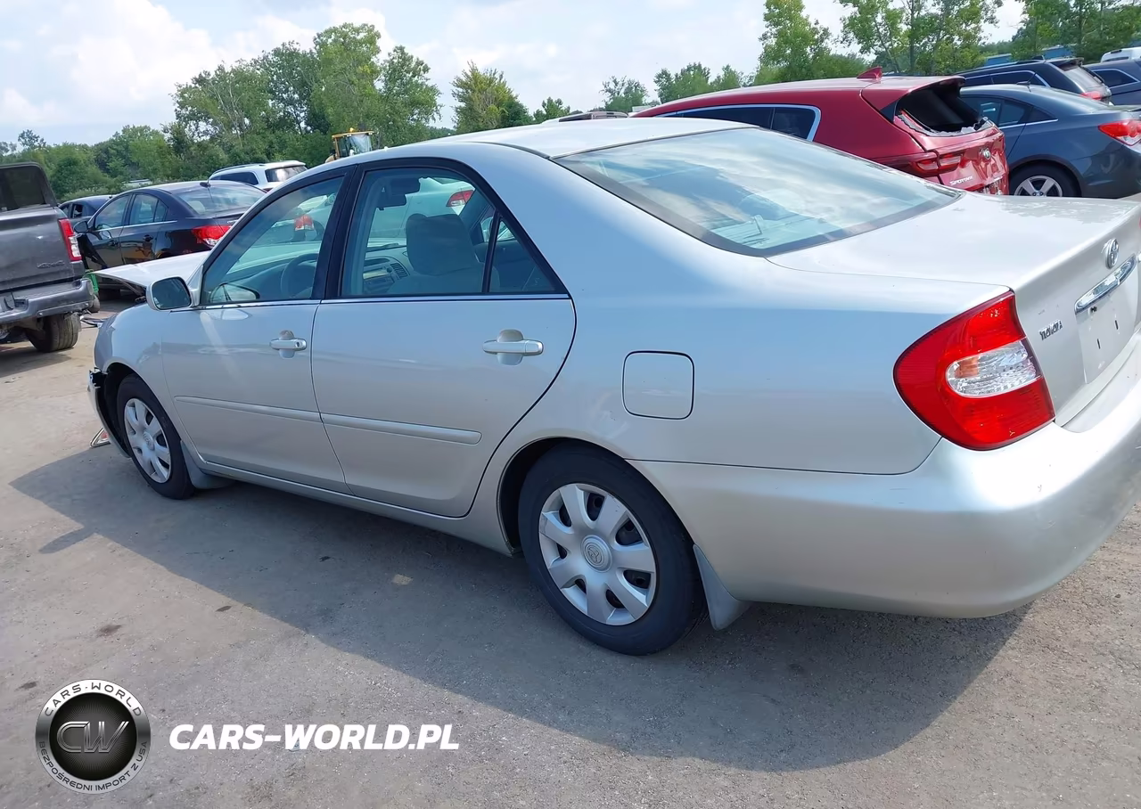 2004 Toyota Camry Le VIN:4T1BE32K44U820568 - 15