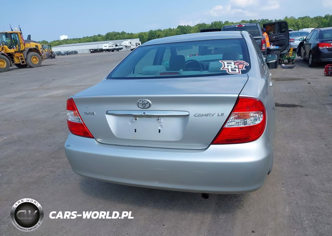 2004 Toyota Camry Le VIN:4T1BE32K44U820568 - 17