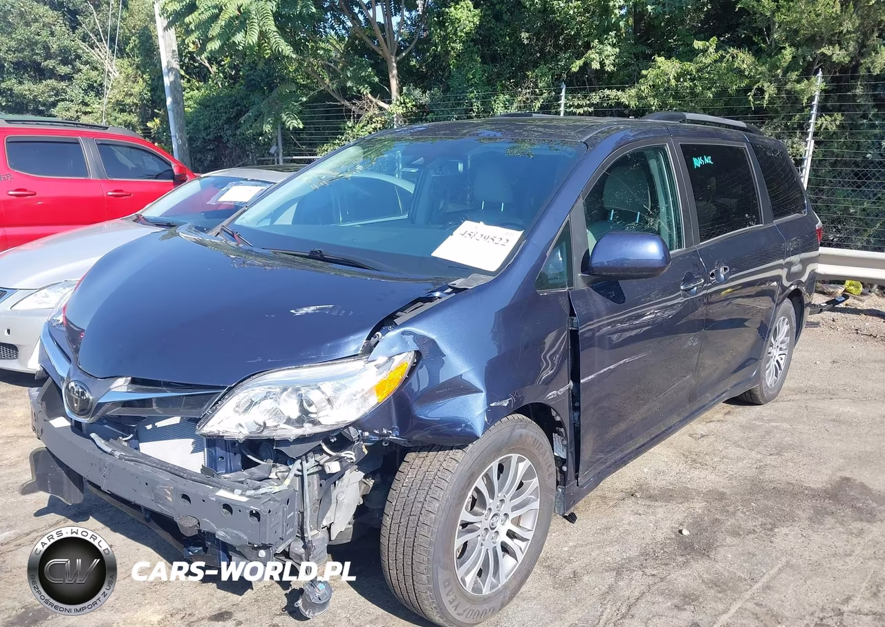 2018 Toyota Sienna Xle 8 Passenger VIN:5TDYZ3DC7JS962387 - 2