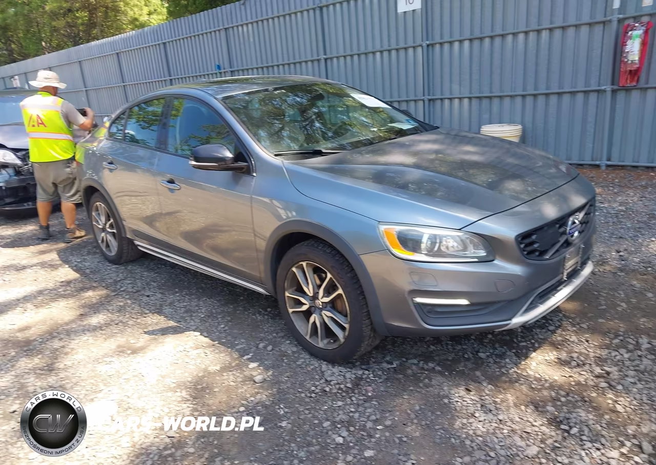 2017 Volvo S60 Cross Country T5