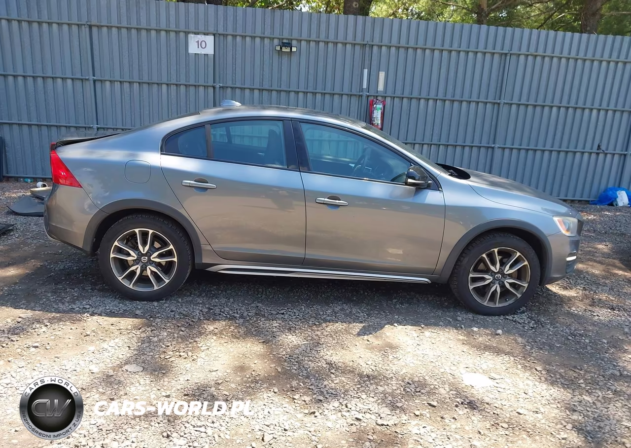 2017 Volvo S60 Cross Country T5 VIN:YV440MUM4H2004765 - 13