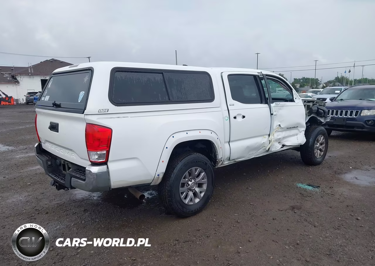 2017 Toyota Tacoma Sr5 VIN:5TFAX5GN3HX076572 - 4