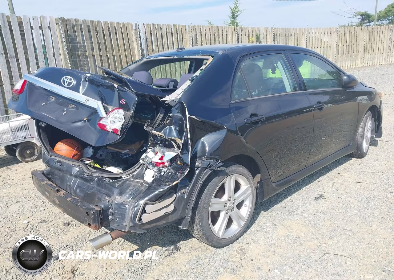 2013 Toyota Corolla S VIN:2T1BU4EEXDC117542 - 4