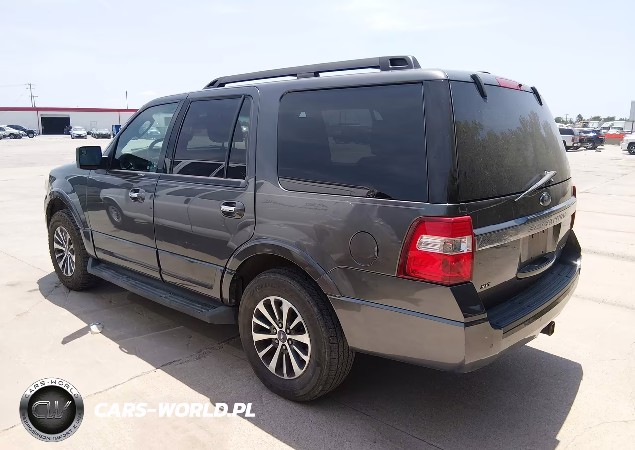 2015 Ford Expedition Xlt VIN:1FMJU1HTXFEF09467 - 3
