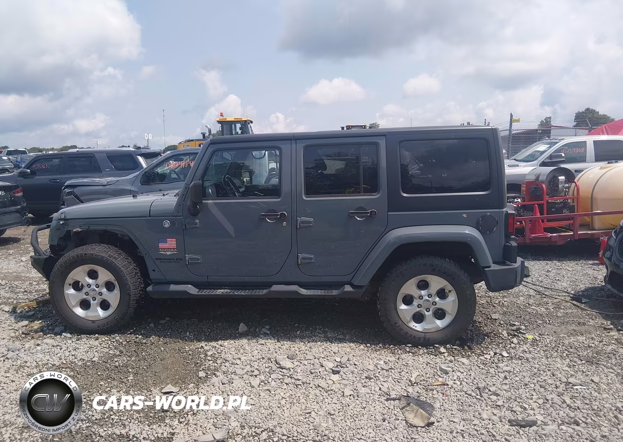 2015 Jeep Wrangler Unlimited Sahara VIN:1C4BJWEG9FL647048 - 15
