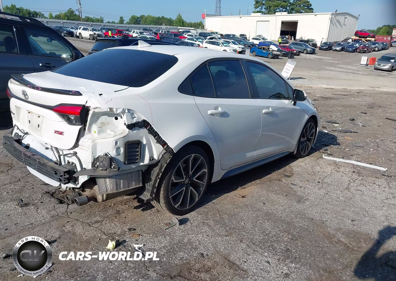 2022 Toyota Corolla Xse VIN:5YFT4MCE4NP133762 - 4
