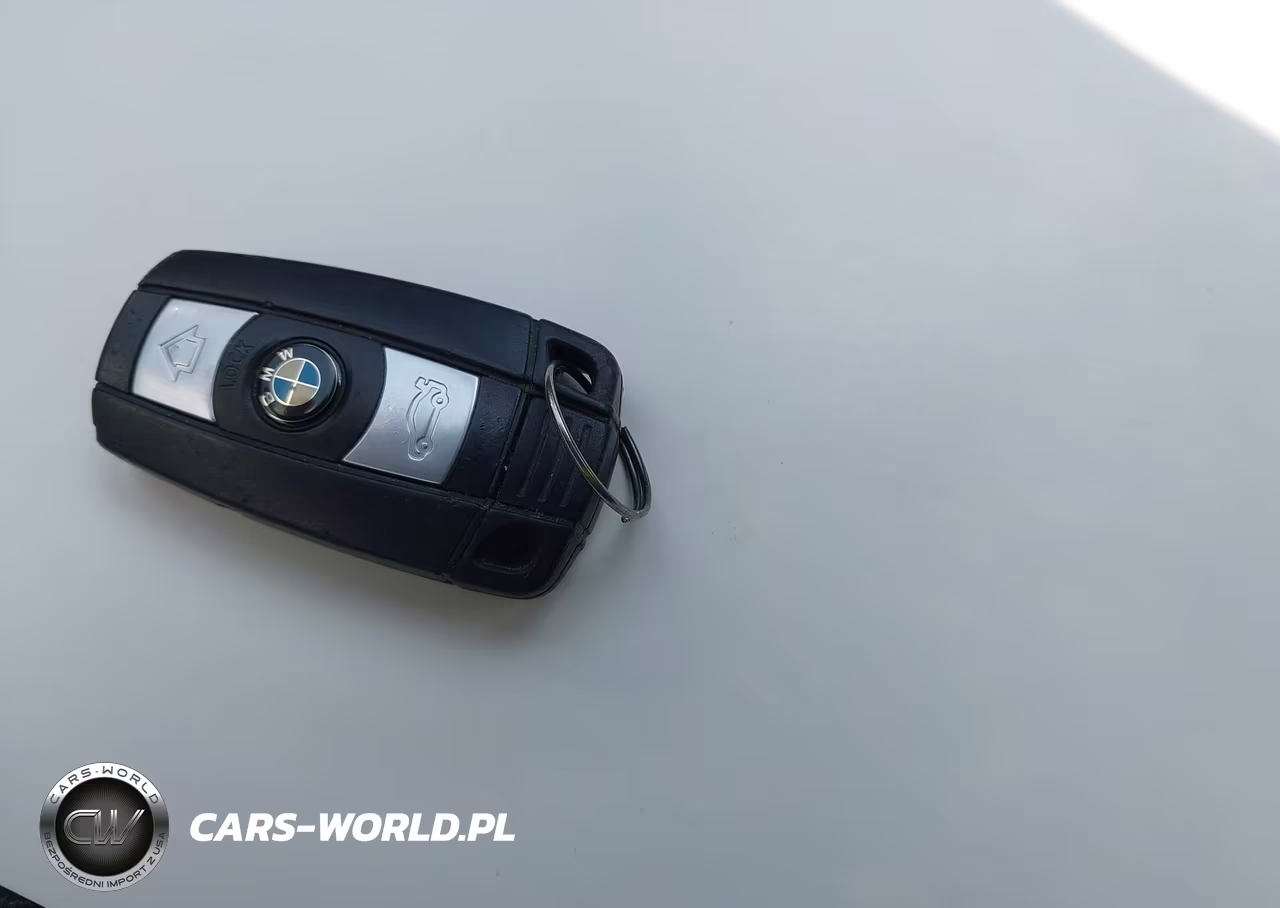 2011 BMW 328I xDrive VIN:WBAPK7C57BF086865 - 11