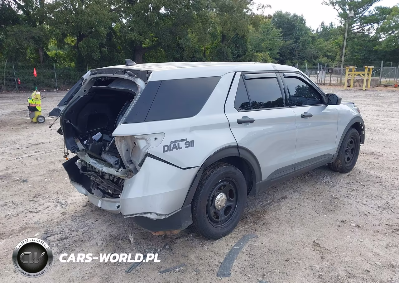 2021 Ford Police Interceptor Utility VIN:1FM5K8AB5MGB21548 - 4