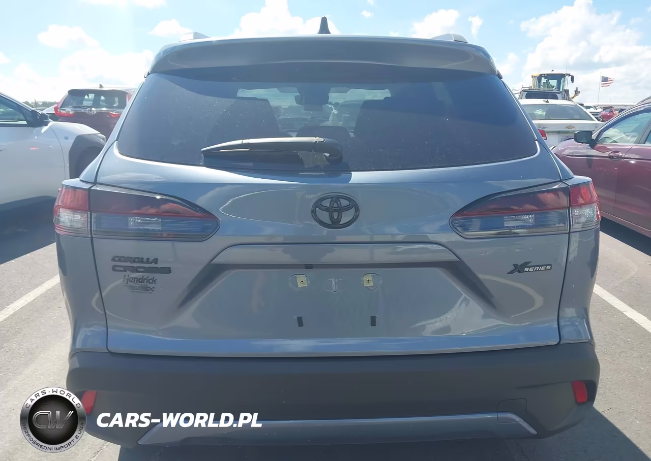 2026 Toyota Corolla Cross Le VIN:7MUCAAAG0TV194824 - 16