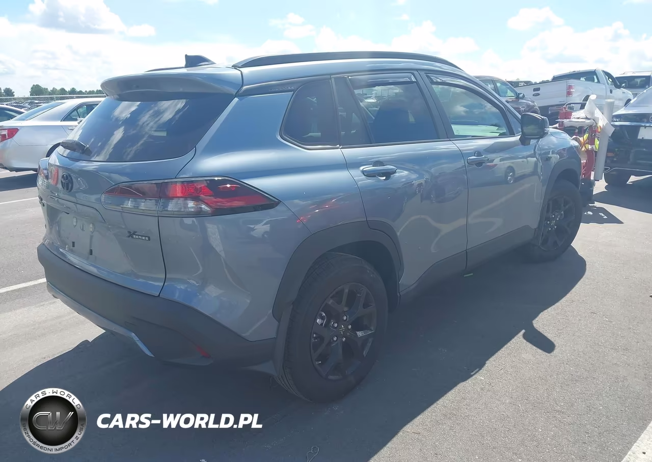 2026 Toyota Corolla Cross Le VIN:7MUCAAAG0TV194824 - 4