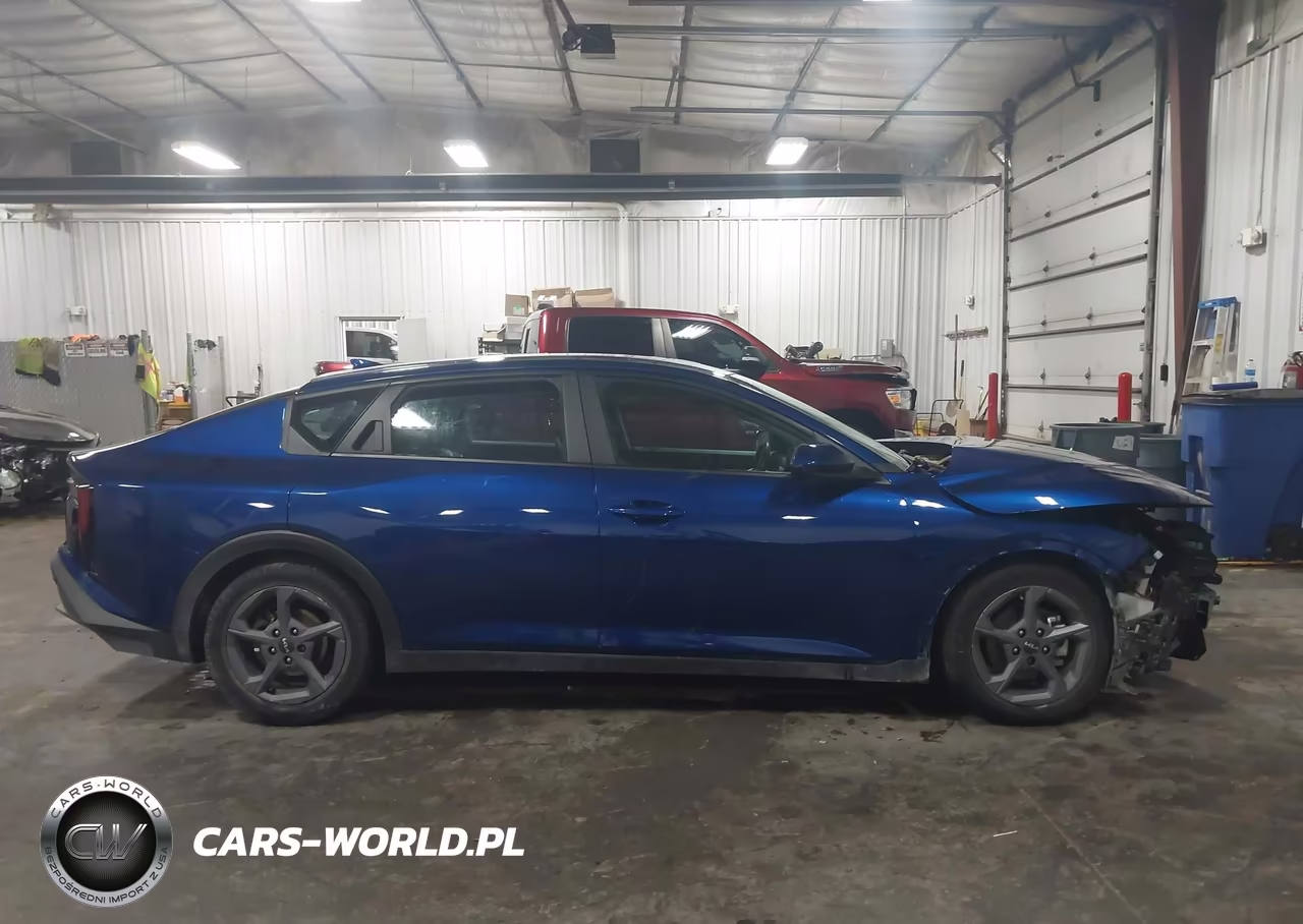 2025 Kia K4 Lxs VIN:3KPFT4DE8SE010848 - 12