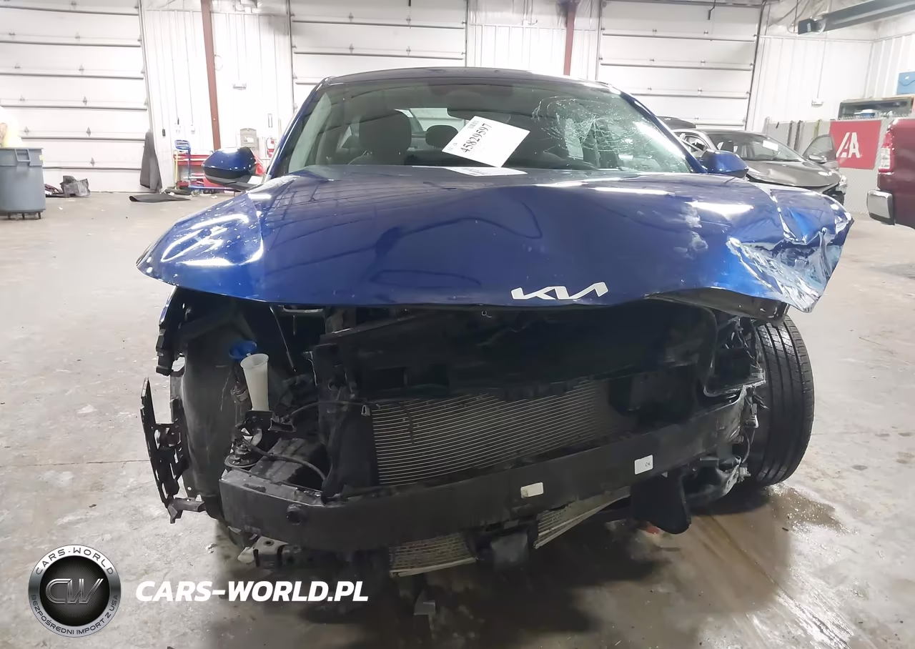 2025 Kia K4 Lxs VIN:3KPFT4DE8SE010848 - 6