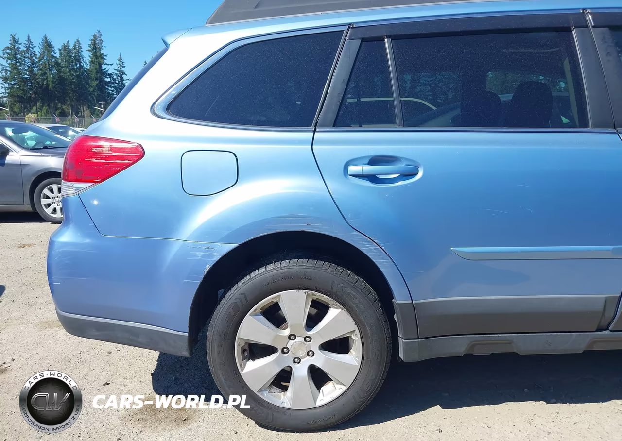 2012 Subaru Outback 2.5I Premium VIN:4S4BRBGC7C3268391 - 6
