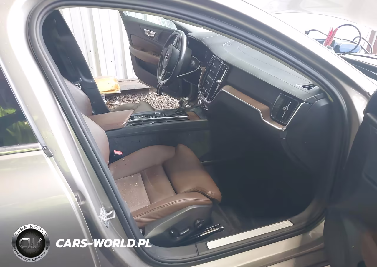 2019 Volvo S60 T5 Inscription VIN:7JR102FL3KG006520 - 5
