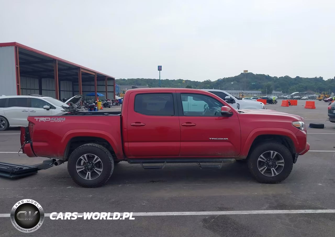 2017 Toyota Tacoma Trd Sport VIN:3TMCZ5AN7HM080836 - 12