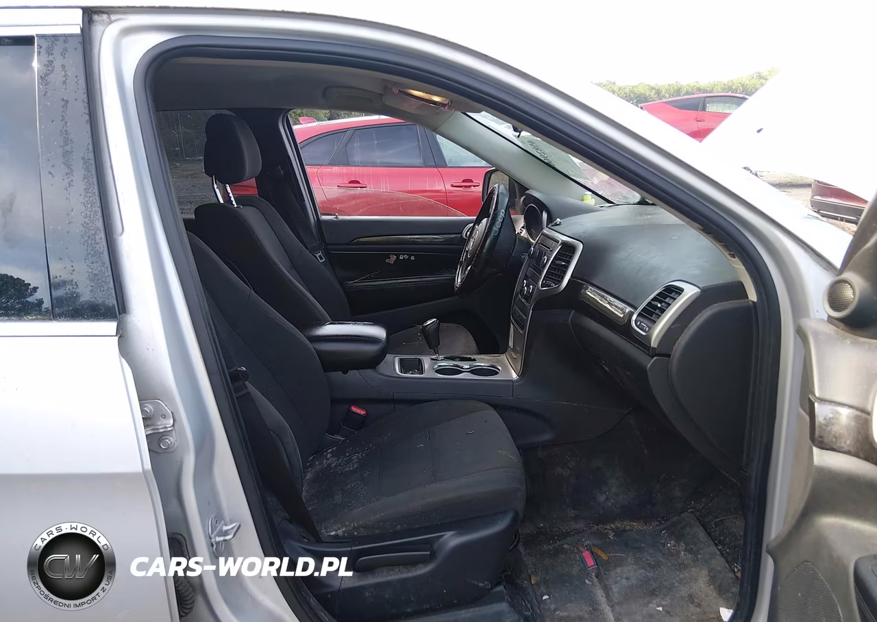 2011 Jeep Grand Cherokee Laredo VIN:1J4RR4GG1BC503071 - 5