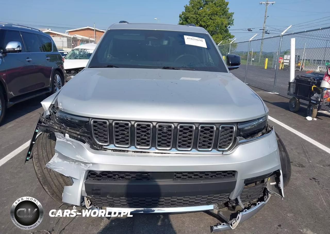 2024 Jeep Grand Cherokee L Limited 4X4 VIN:1C4RJKBG7R8602676 - 13