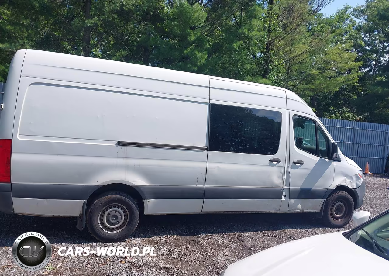 2019 Mercedes-Benz Sprinter 2500 High Roof V6 VIN:WD4PF1CD2KP078863 - 13