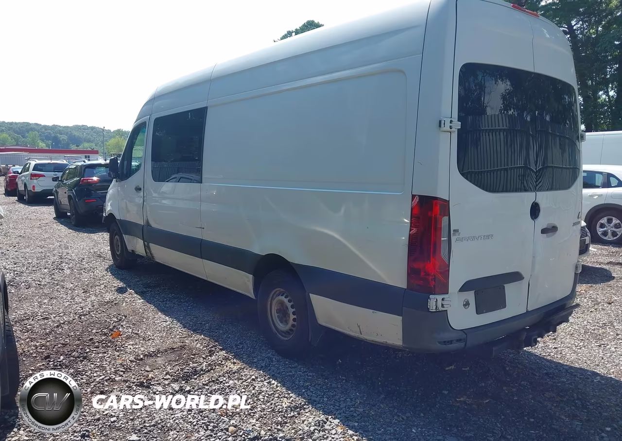 2019 Mercedes-Benz Sprinter 2500 High Roof V6 VIN:WD4PF1CD2KP078863 - 3
