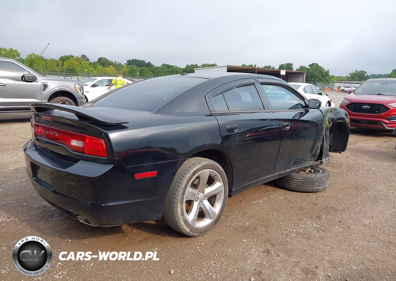 2013 Dodge Charger Se VIN:2C3CDXBGXDH655132 - 4