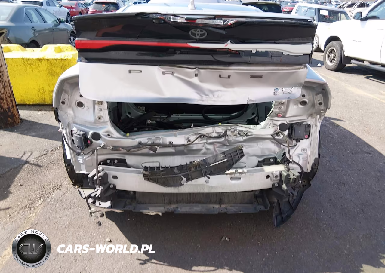 2024 Toyota Prius Le VIN:JTDACAAU9R3023551 - 6