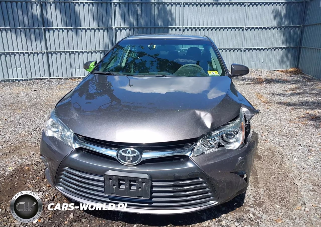 2015 Toyota Camry Le VIN:4T4BF1FK4FR470606 - 12