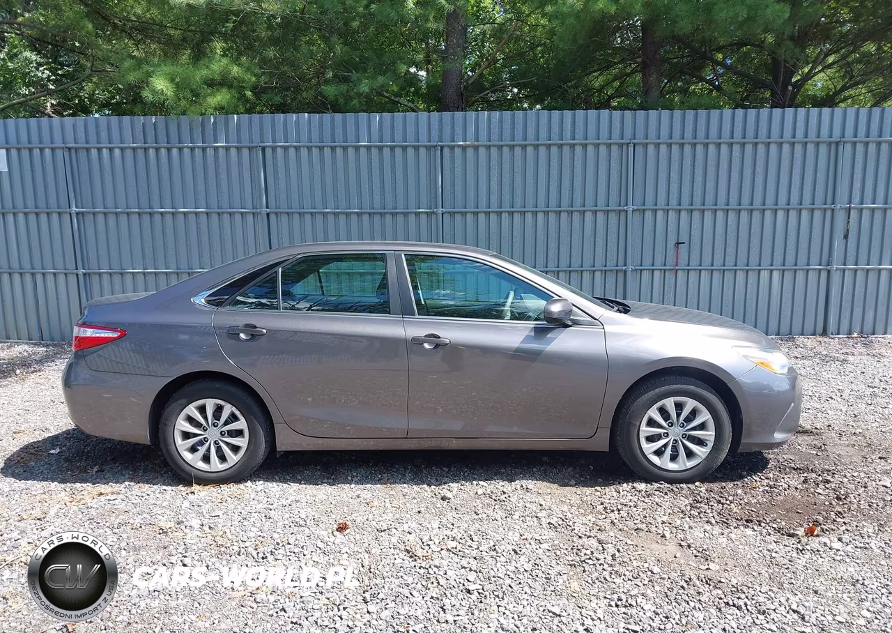 2015 Toyota Camry Le VIN:4T4BF1FK4FR470606 - 13