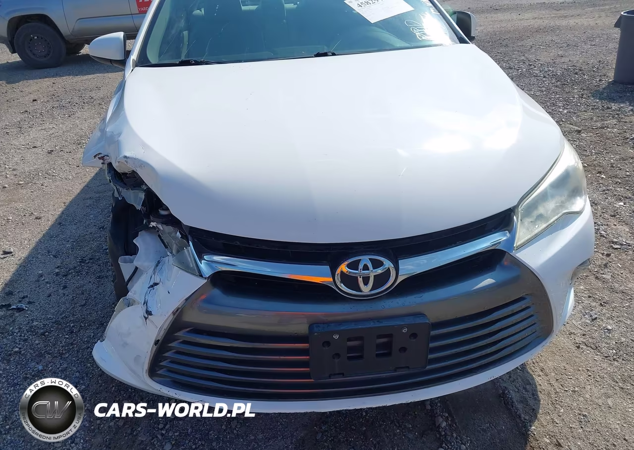 2016 Toyota Camry Le VIN:4T4BF1FK4GR528411 - 18