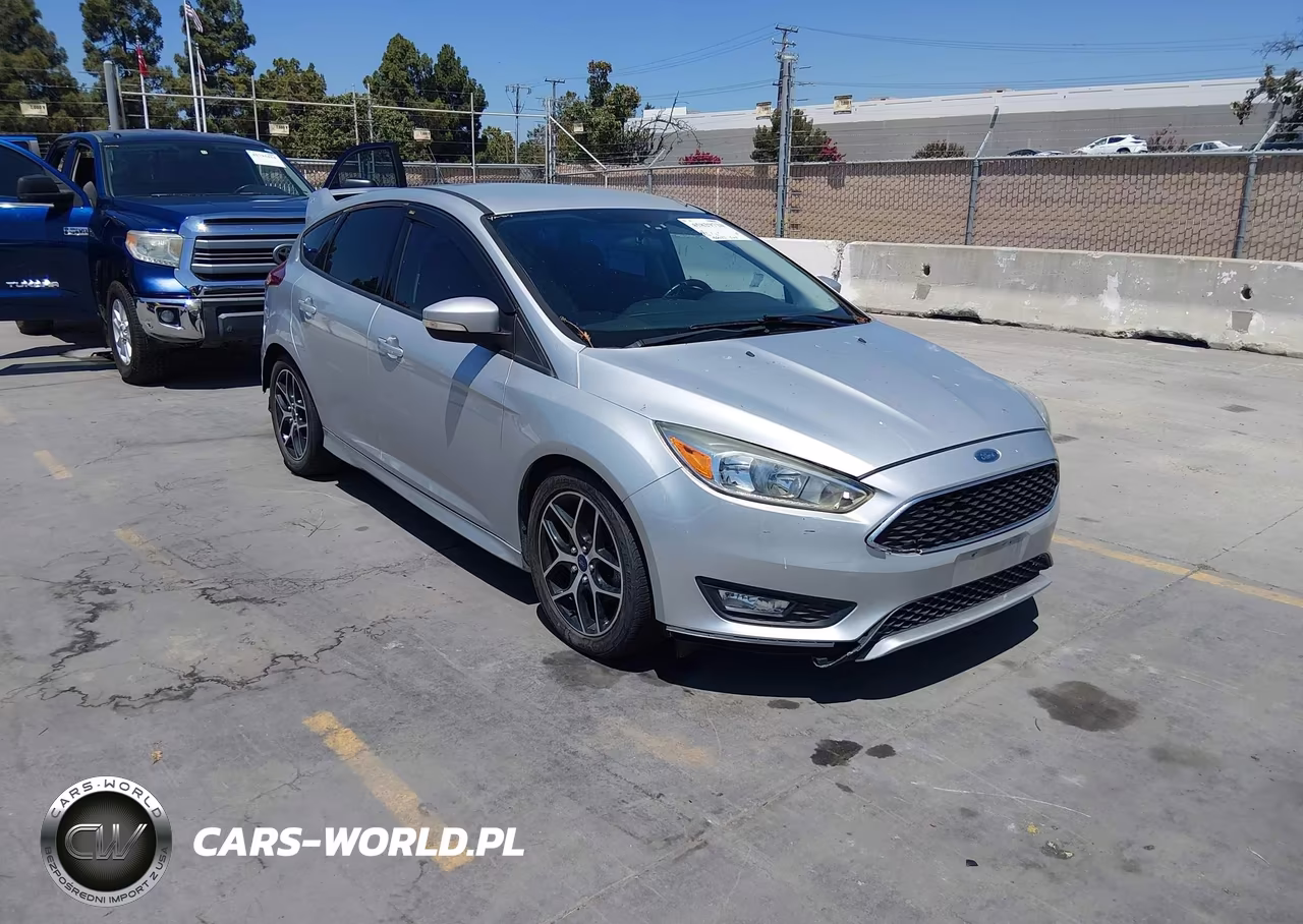 2015 Ford Focus Se VIN:1FADP3K25FL358365 - 6