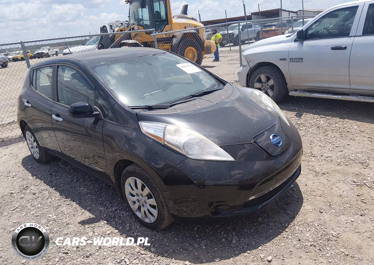 2015 NISSAN LEAF S