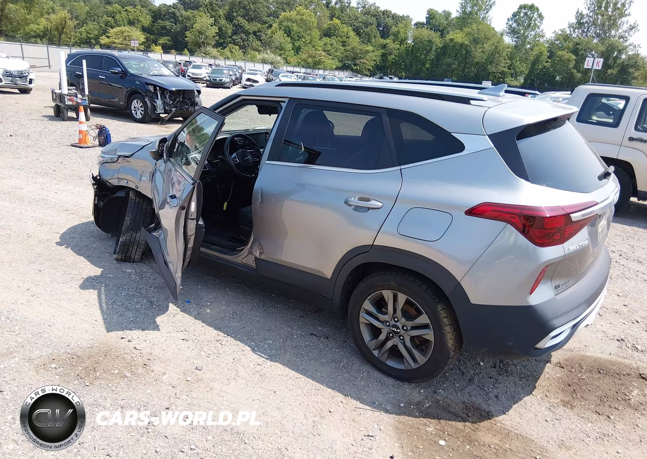 2023 Kia Seltos S VIN:KNDEUCAA1P7460577 - 3