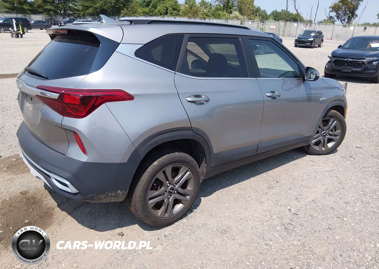 2023 Kia Seltos S VIN:KNDEUCAA1P7460577 - 4