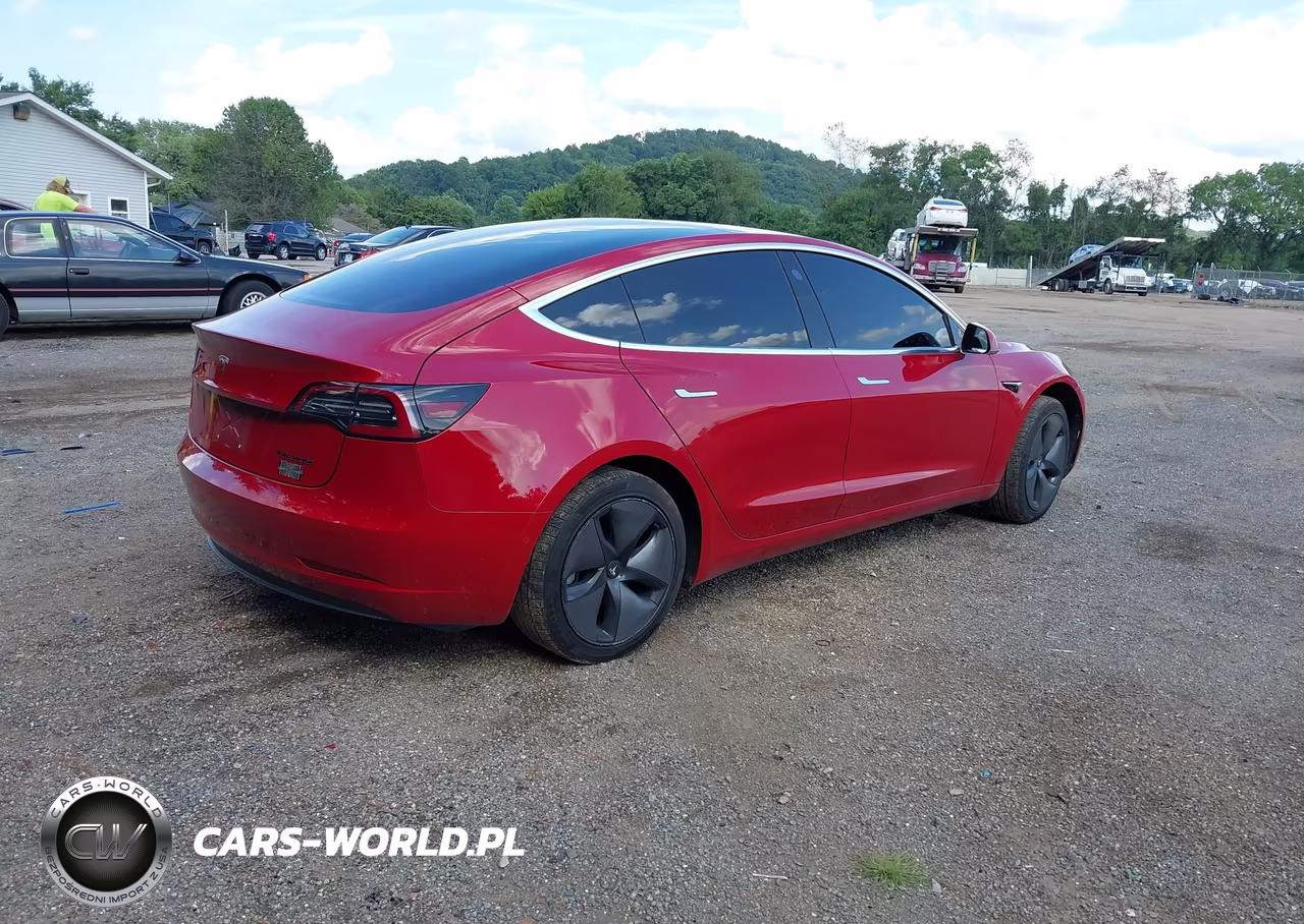2018 Tesla Model 3 Long Range-Mid Range VIN:5YJ3E1EA1JF016877 - 4